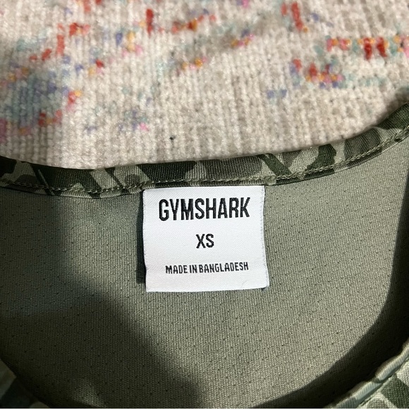 GYMSHARK CROP TOP - Picture 3 of 3